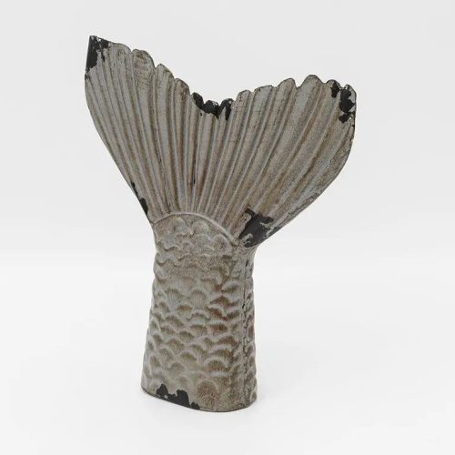 Cola de lubina de metal