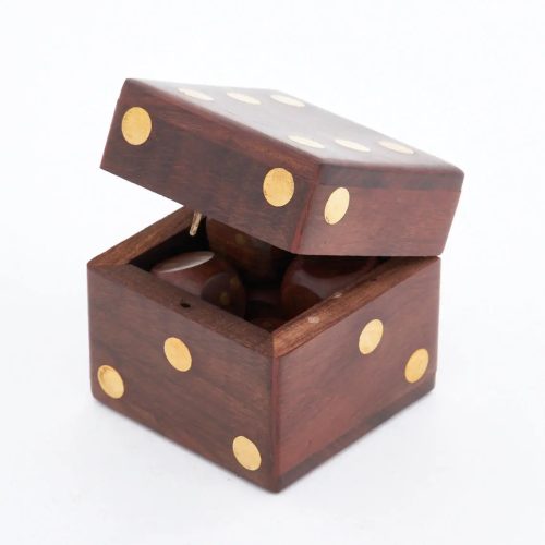 Juego de dados de madera