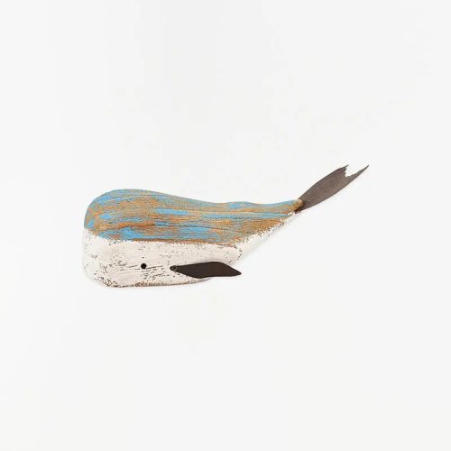 Ballena de madera y metal