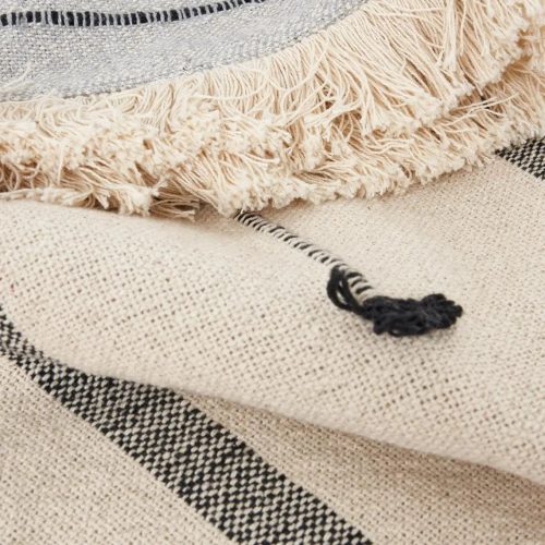 Manta de algodón en tonos beiges y grises