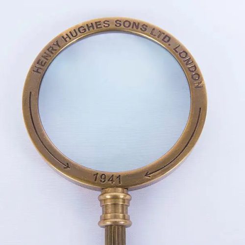 Réplica de una lupa Henry & Son