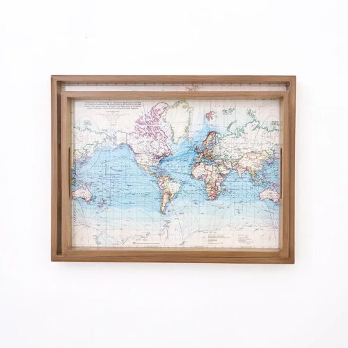 Set de 2 bandejas de madera esmaltada mapa |