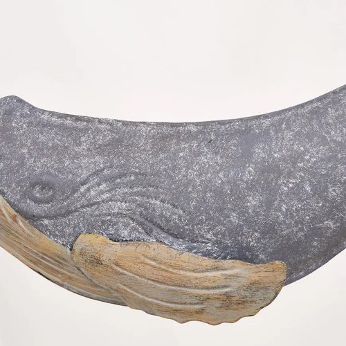 Ballena de hojalata con soportes para colgar