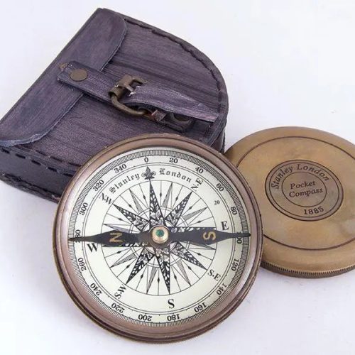 Brujula estuche cuero