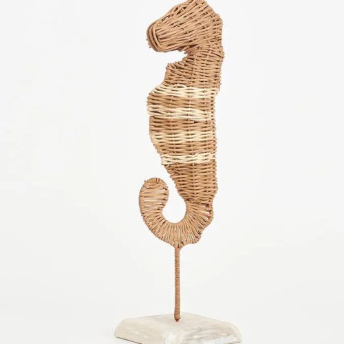 Caballito de mar de ratán con base
