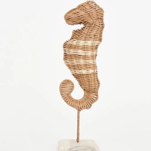 Caballito de mar de ratán con base