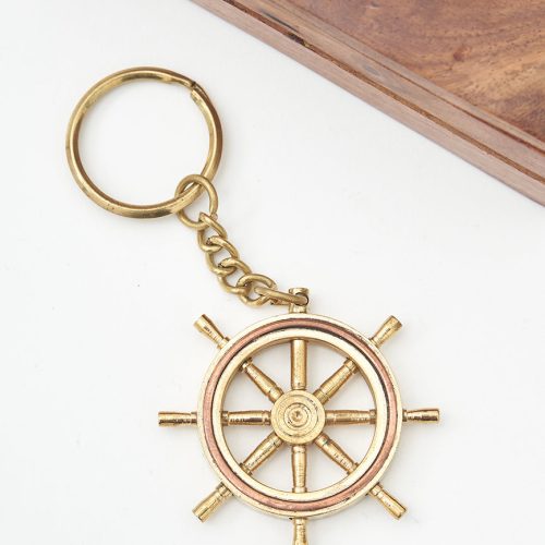 Caja con llavero timon