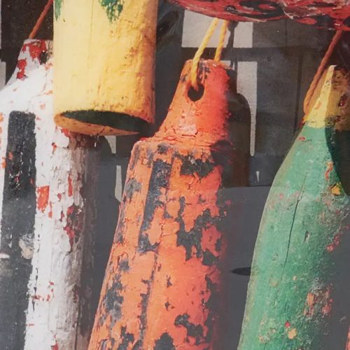 Foto sobre taco de madera boyas