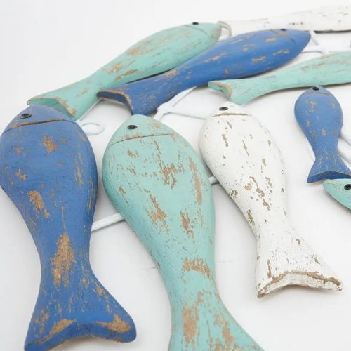 Banco de peces de madera para pared