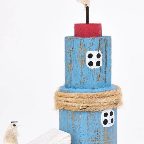 Cabaña de pescador y faro