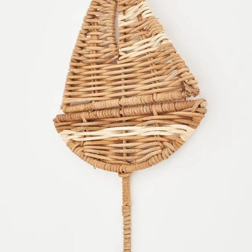 Perchero de ratán velero